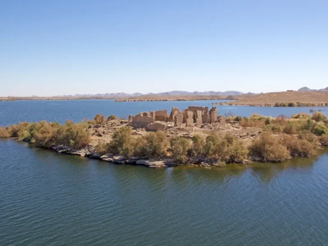 Qasr Ibrim: Alla Scoperta dell'Antica Fortezza Egiziana
